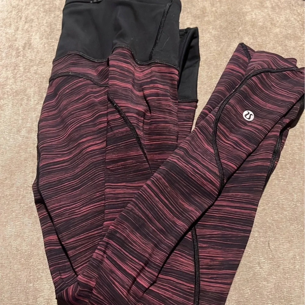 Lululemon Run The Day Crop in Low Tide Blush Berry Black‎ size 4